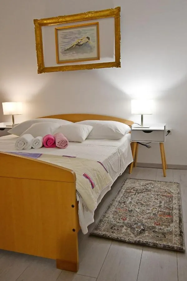 Apartmani Novotny- Zuti Banjol